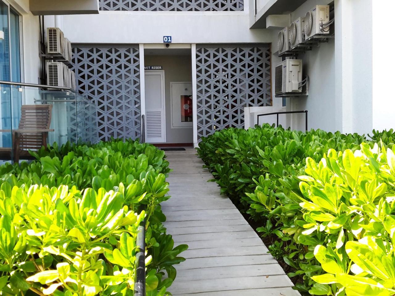 Llh 1G2 Nilaveli Ocean Front Condos Luaran gambar